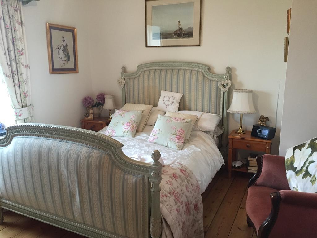 Bed and Breakfast Melorne Farm Camelford Habitación foto
